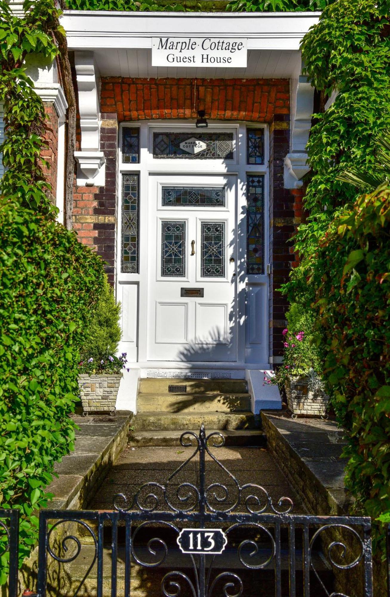 Marple Cottage Guest House Londra Esterno foto